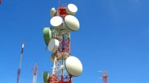 समायोजित सकल राजस्व (AGR) विवाद: सुप्रीम कोर्ट का फैसला और टेलीकॉम सेक्टर पर इसका