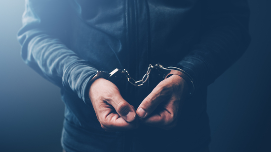 handcuff 1748709966181 1748709966616