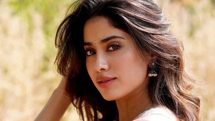 janhvi kapoor 300011844