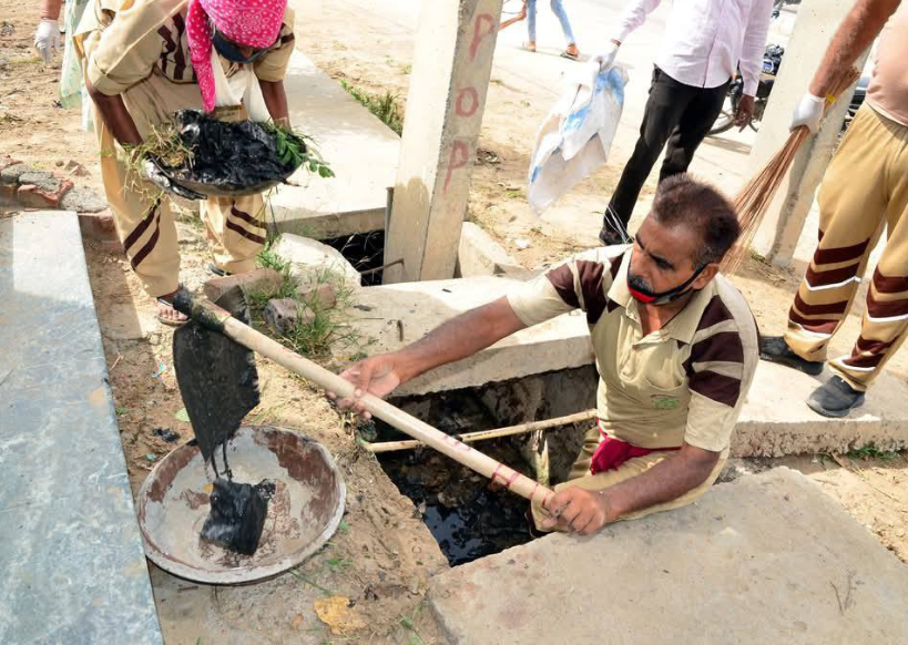 सफाई अभियान: स्वच्छ भारत की ओर एक कदम