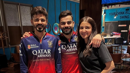 Virat Kohli and Anushka Sharma Shine in Unseen Pic After RCB’s Epic Win